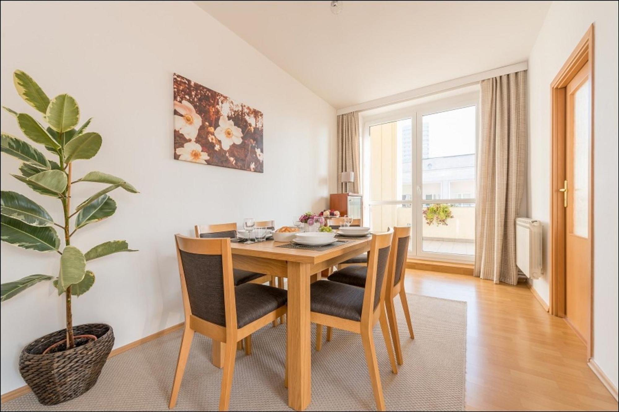 P&O Apartments Zgoda Варшава Номер фото
